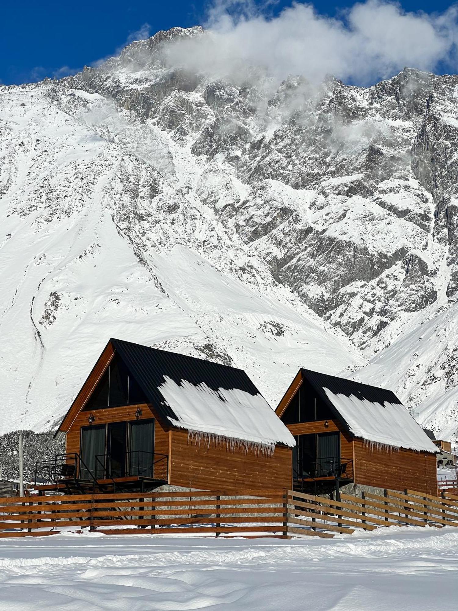 Traveler'S Cottages In Kazbegi Eksteriør billede