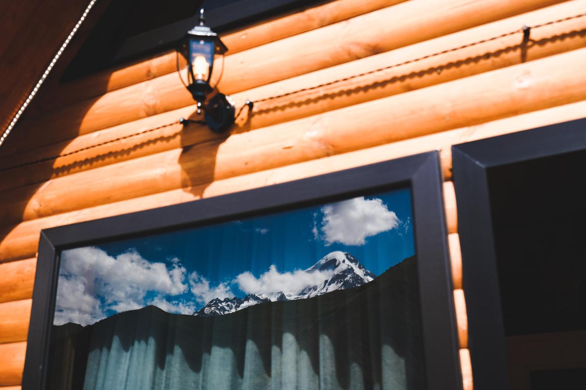 Traveler'S Cottages In Kazbegi Eksteriør billede